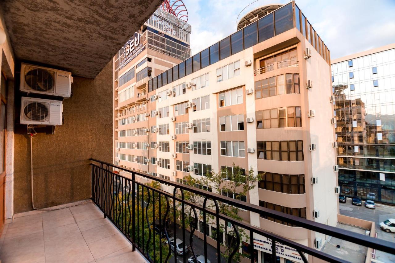 Mg Apartments In Тбилиси Екстериор снимка