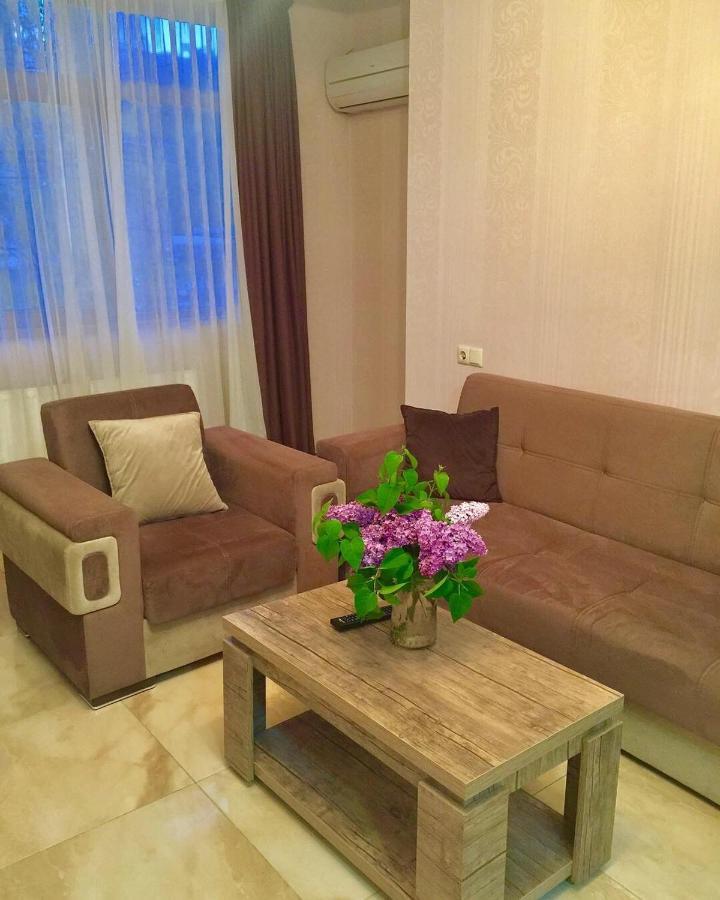 Mg Apartments In Тбилиси Екстериор снимка