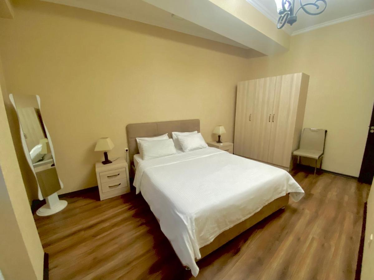 Mg Apartments In Тбилиси Екстериор снимка