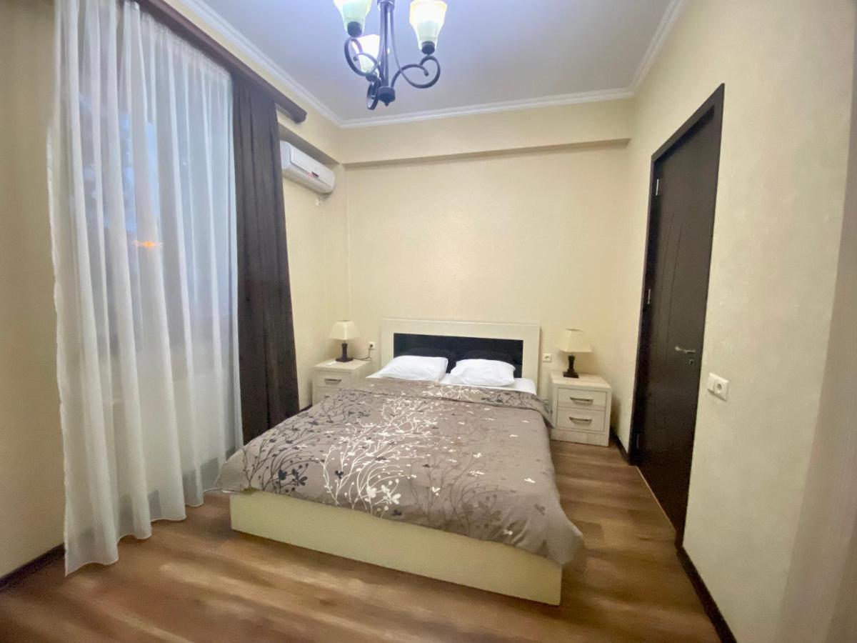 Mg Apartments In Тбилиси Екстериор снимка
