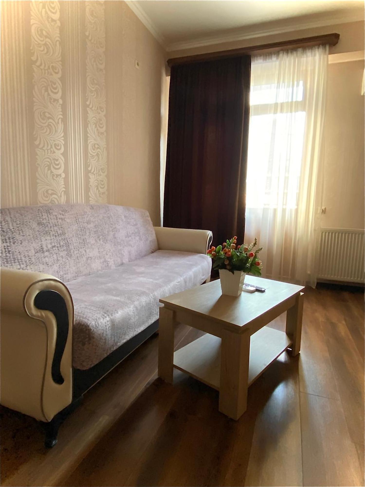 Mg Apartments In Тбилиси Екстериор снимка