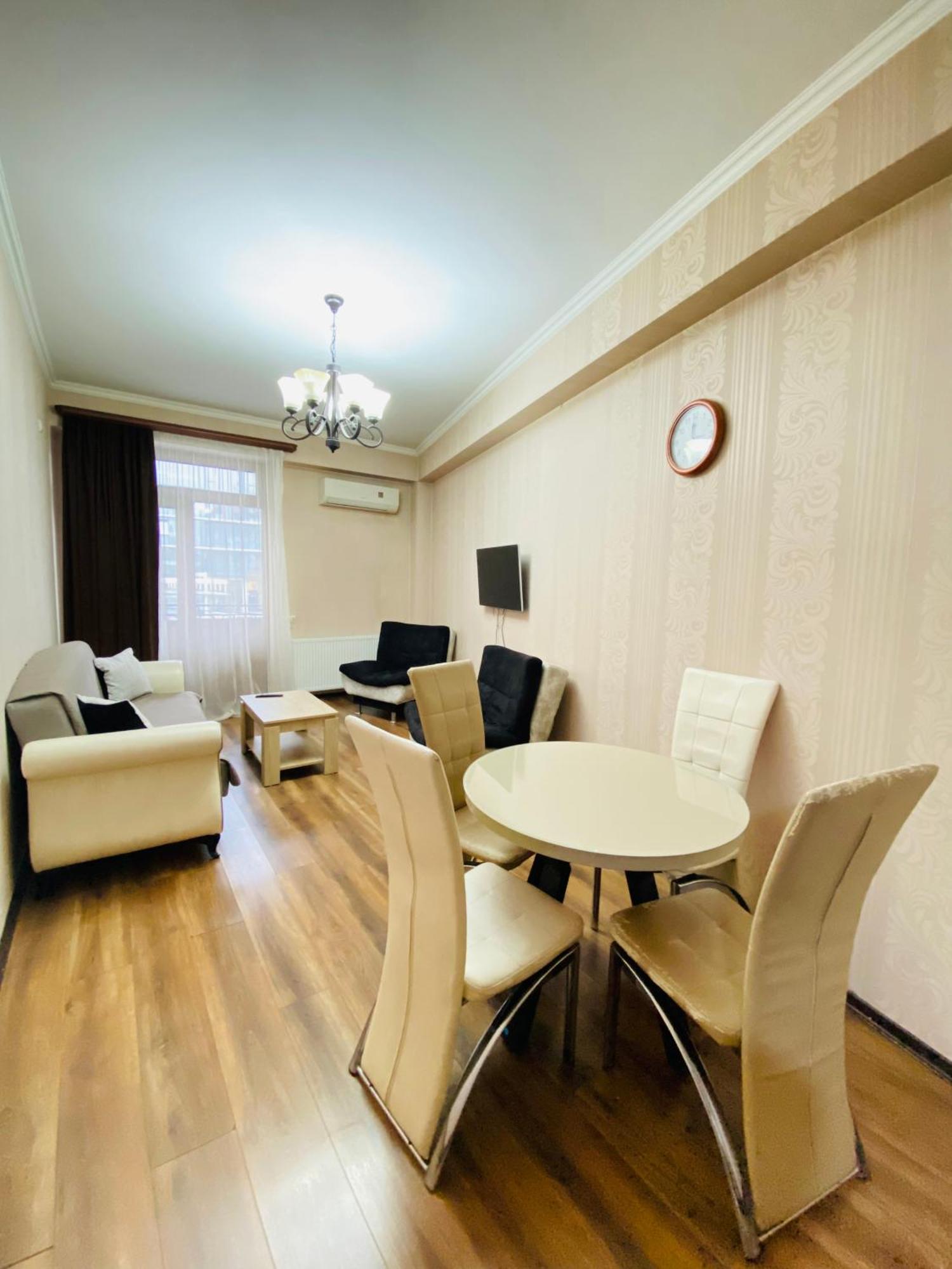 Mg Apartments In Тбилиси Екстериор снимка